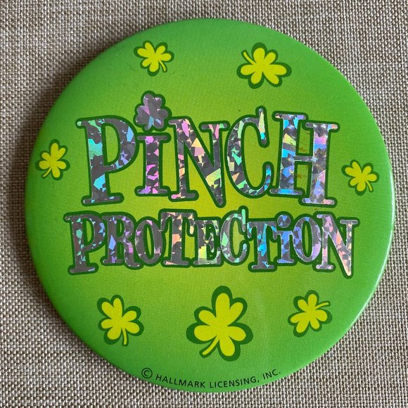 Hallmark Saint Patricks Day Pinch Protection Pin - Picture 1 of 4
